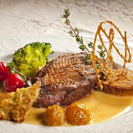 Chateau Des Monthairons Hotel Restaurant Gastromaison Spa Privatif Les Monthairons Luaran gambar