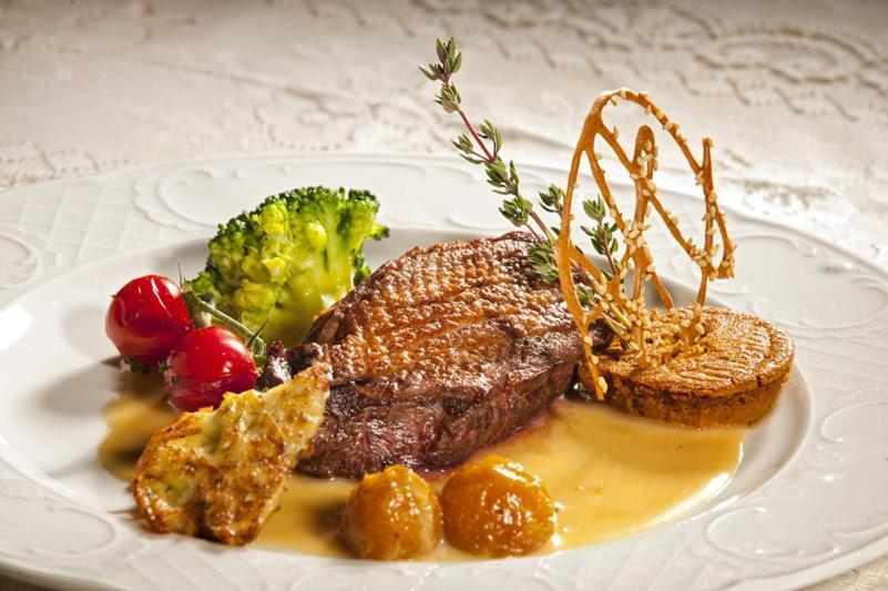 Chateau Des Monthairons Hotel Restaurant Gastromaison Spa Privatif Les Monthairons Luaran gambar