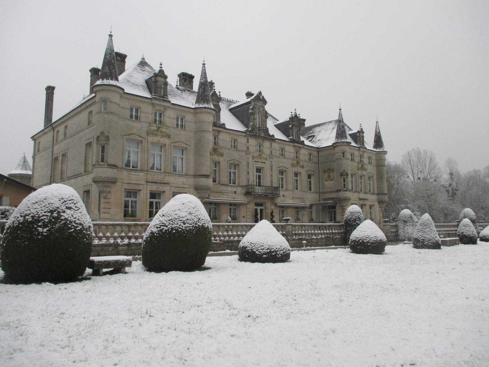 Chateau Des Monthairons Hotel Restaurant Gastromaison Spa Privatif Les Monthairons Luaran gambar
