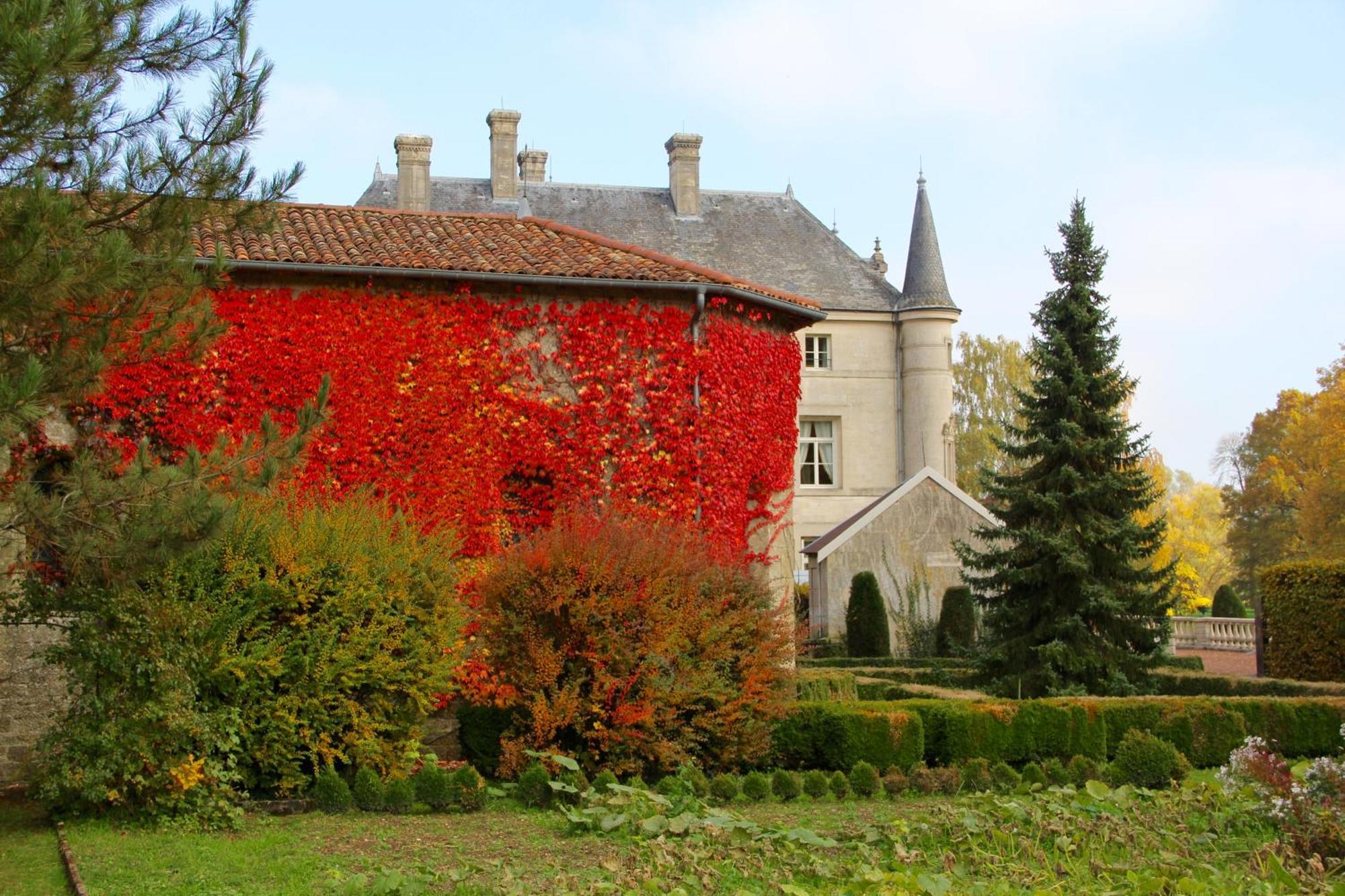 Chateau Des Monthairons Hotel Restaurant Gastromaison Spa Privatif Les Monthairons Luaran gambar