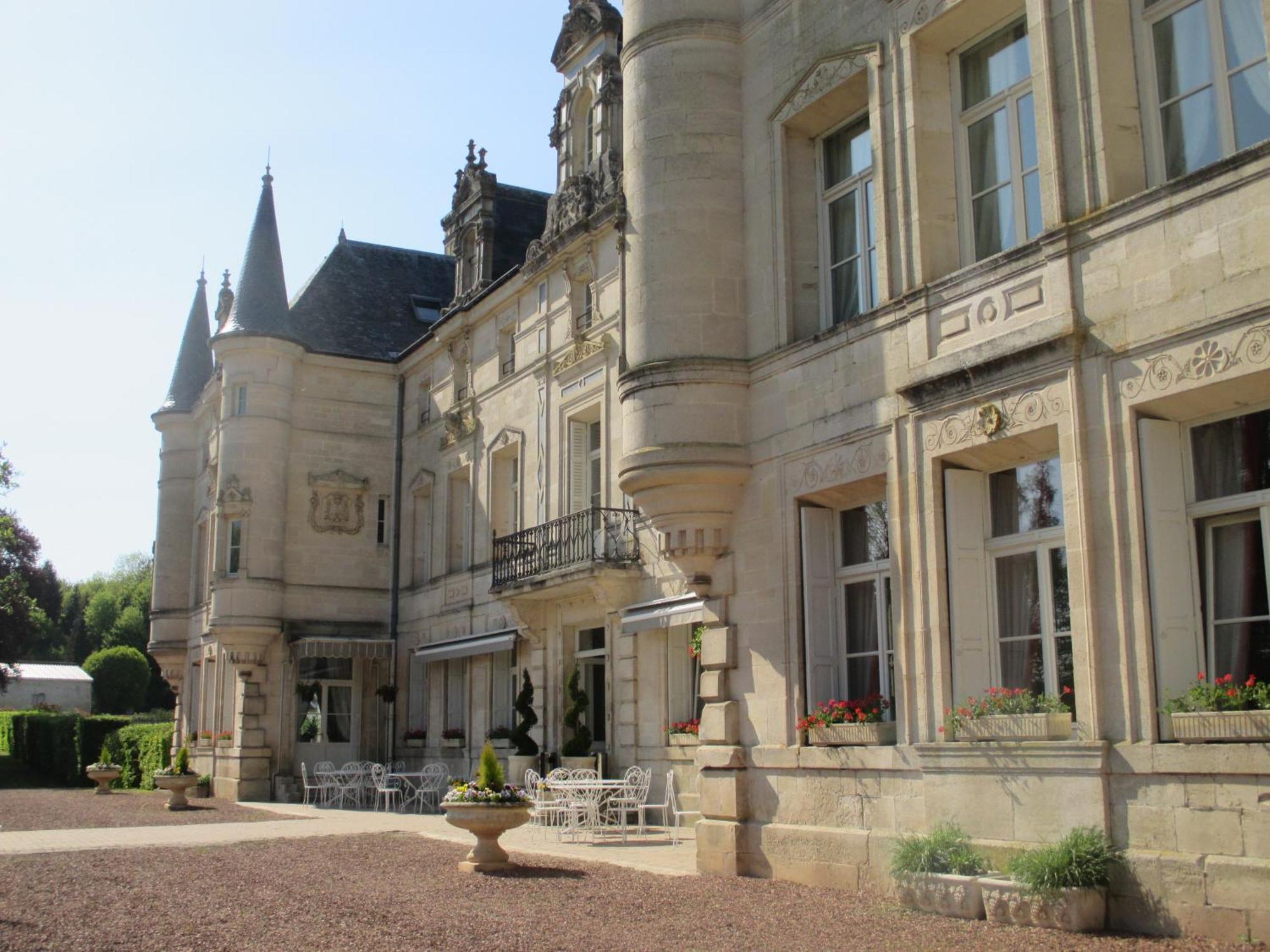 Chateau Des Monthairons Hotel Restaurant Gastromaison Spa Privatif Les Monthairons Luaran gambar